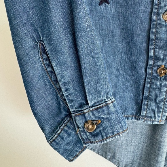 Cloth & Stone Anthropologie Denim Embroidered Star Button Up Shirt - Picture 3 of 7